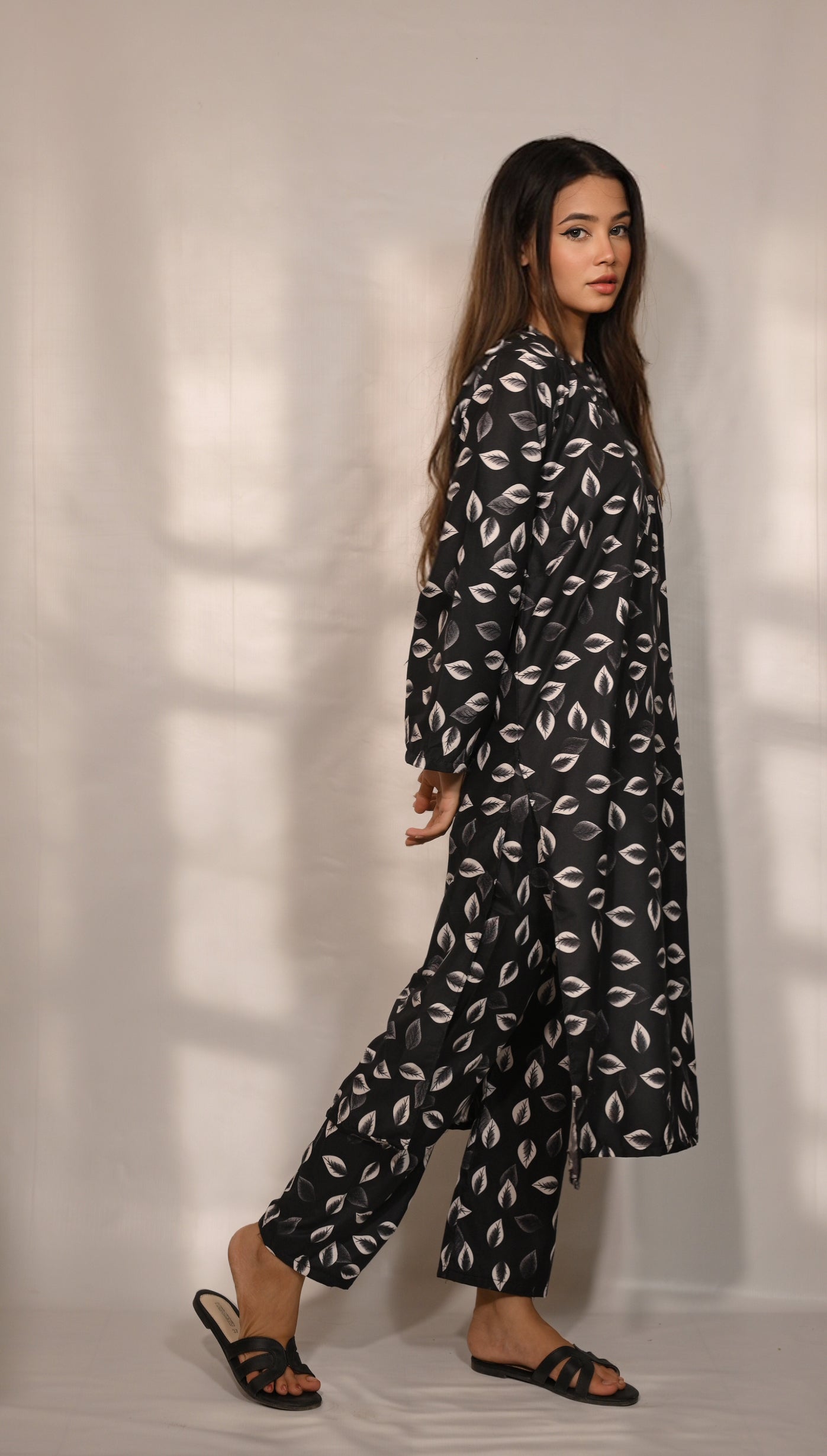 BLACK SMALL LEAF 2 PC